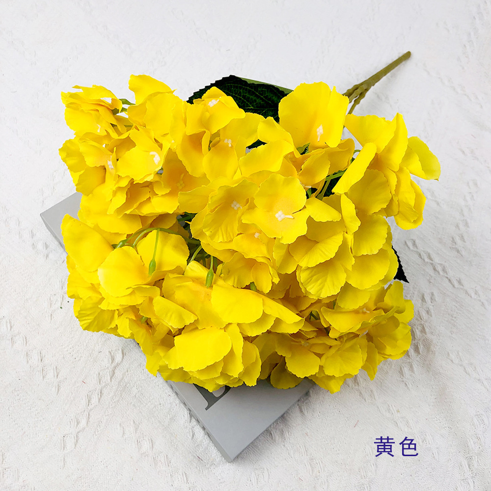jaune