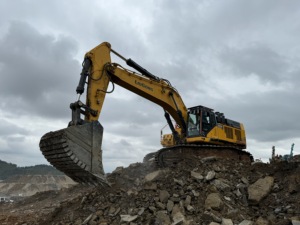 Бесплатная доставка <span class=keywords><strong>LiuGong</strong></span> 972F подержанный экскаватор Cummins двигатель большой 72-тонный гусеничный ключ компоненты, включая подшипник насоса коробки передач PLC - Product Image 4