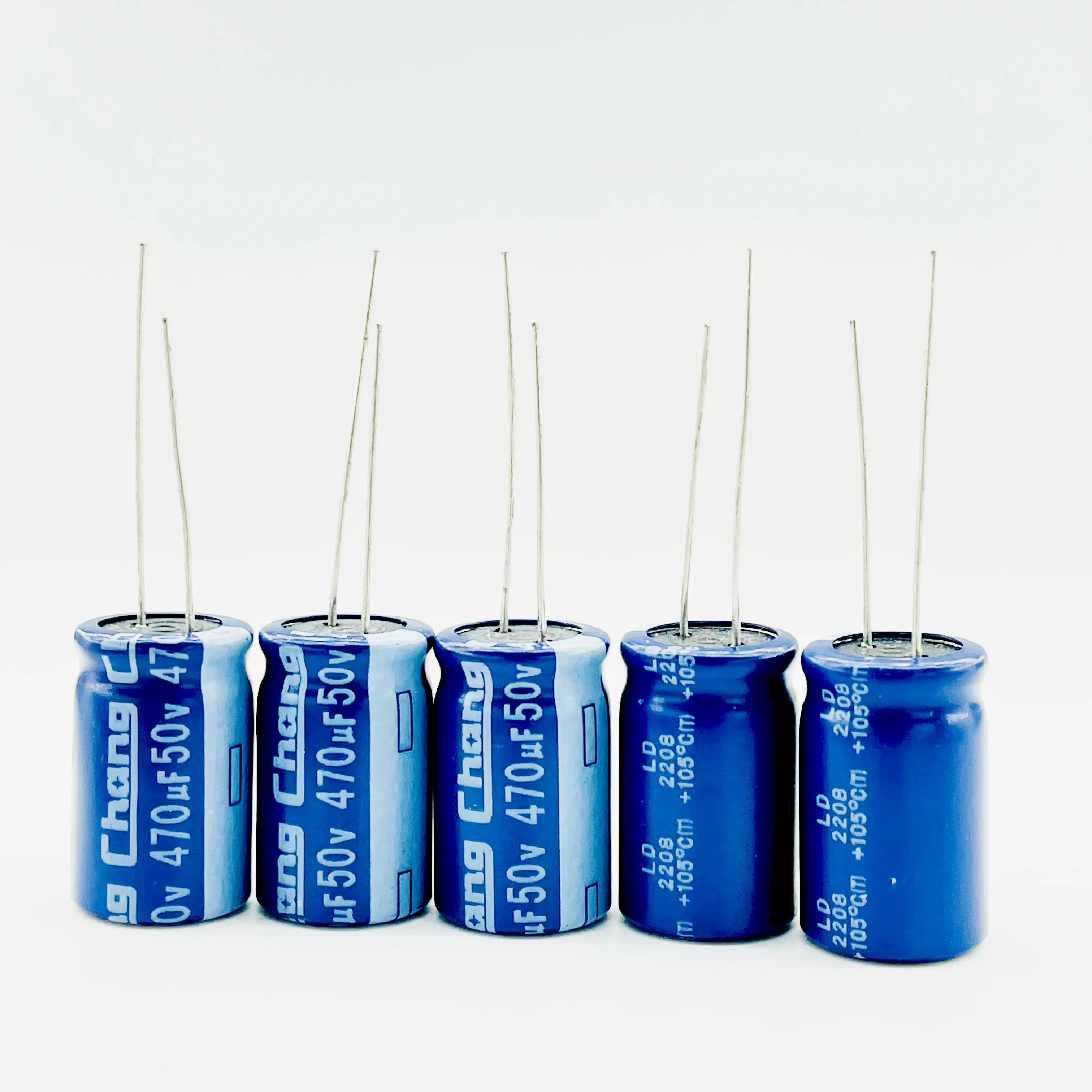 Aluminum electrolytic capacitor with plug-in design