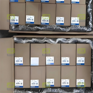 Original <strong>Omrons</strong> CP2E-E60DR-A <strong>Programmable</strong> Logic Controllers PLCs - Essential Type 36DI 24DO 220VAC 4kStep Program Memory