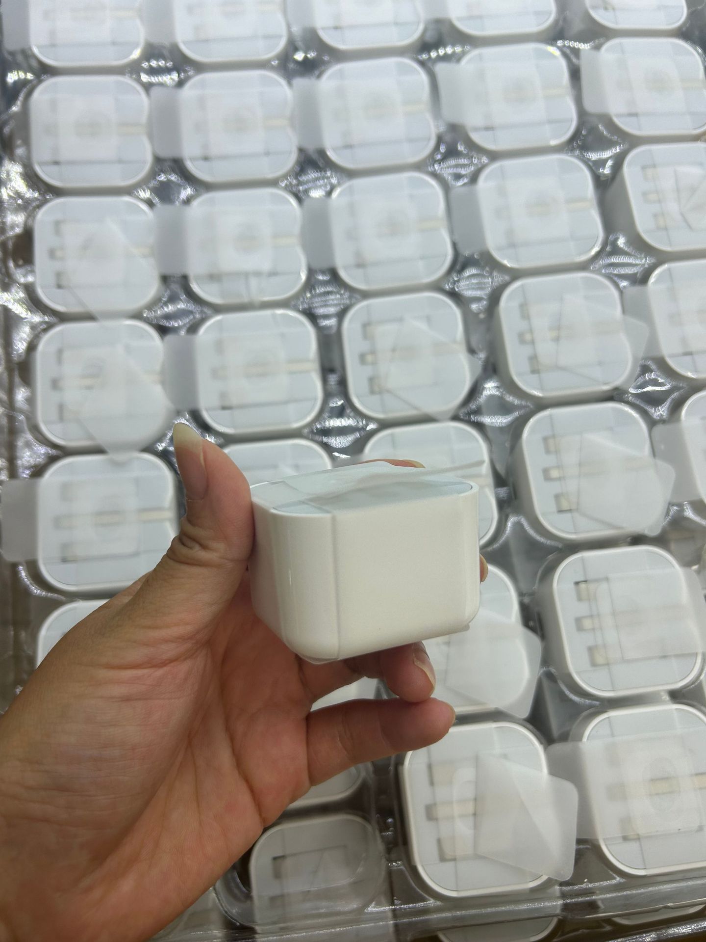 white Type C port