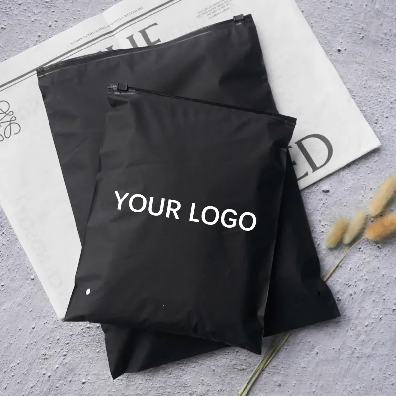 Personalizado de alta qualidade matte black zipper slider fosco pvc zip lock embalagem plástico poli saco para vestuário embalagem