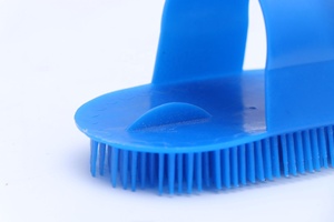 Sikat peralatan perawatan kuda esensial sisir kari kuda plastik klasik - Product Image 3