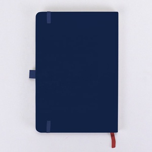 Cuadernos de diario de PU A5 con logotipo personalizado y al por mayor de fábrica con bandas elásticas, blocs de notas y cuadernos de cuero PU. - Product Image 3