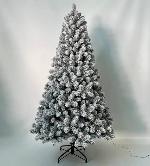 2024 Precio de fábrica, venta al por mayor, adornos navideños flocados, árboles de Navidad verdes artificiales preiluminados