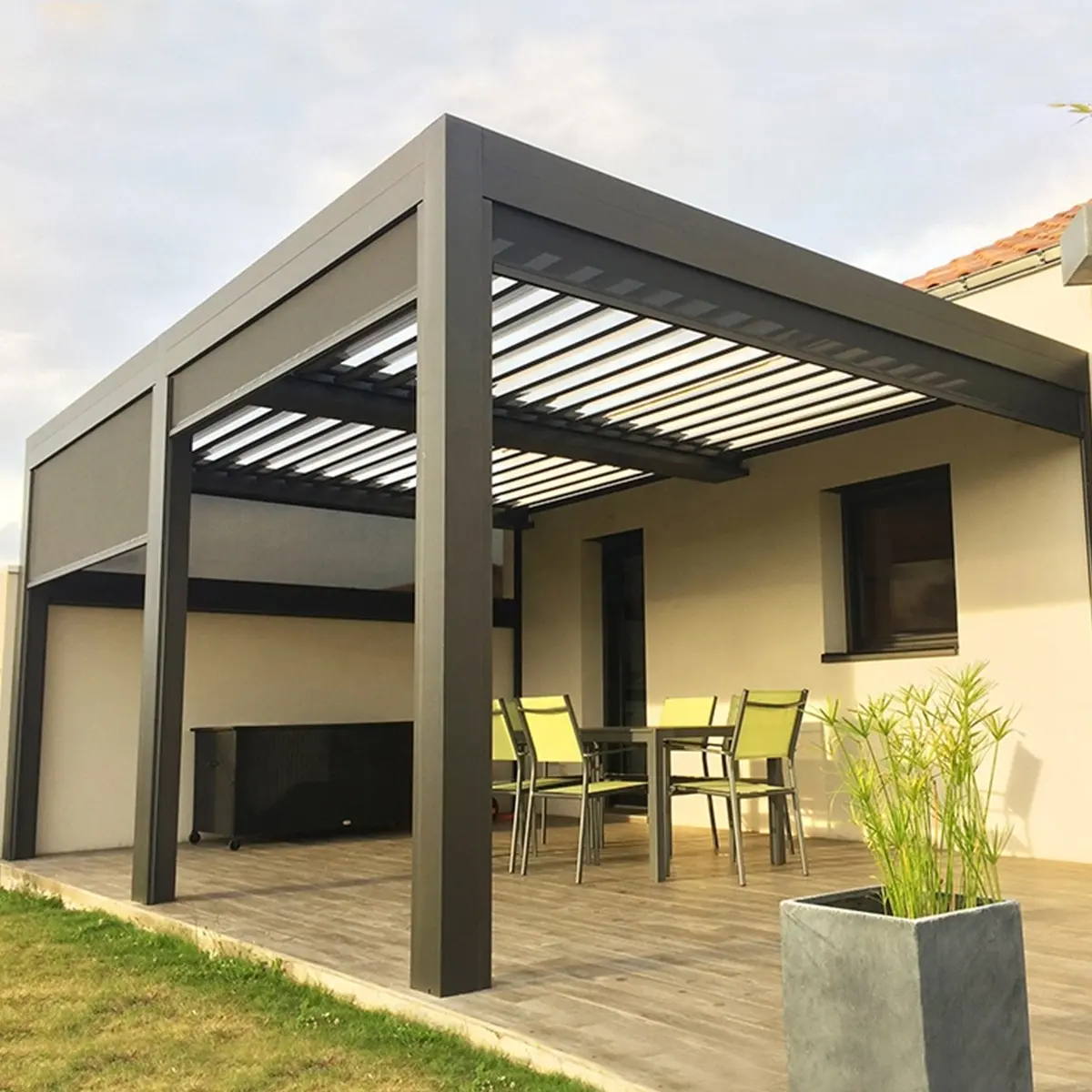 OEM-Design Außenbereich Garten Terrasse Dach wasserdicht elektrisch verstellbarer Pavillon bioklimatisches lamellendach Aluminium-Pergola