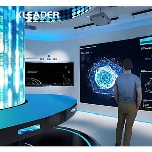 Le foto del chiosco Fly dello schermo interattivo del Software del Touch Screen mostrano il Video di Digital Signage del gioco 3D interagiscono la scheda di visualizzazione per il museo