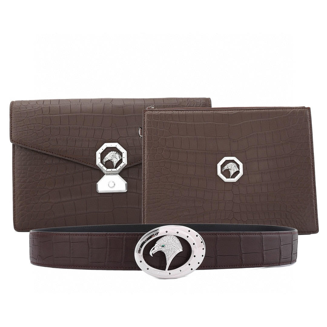 สีน้ำตาล