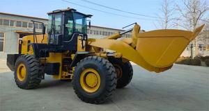 Il caricatore della ruota controllato idraulico 6 Ton 5 Ton offre 3.2m Dump altezza e opzioni di capacità del secchio da 3 a 4.5 metri cubi - Product Image 4