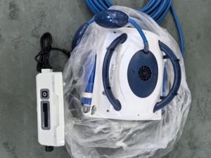 Ünlü yüksek kaliteli yunus M200 artı otomatik yüzme havuzu temizleyici otomatik Robot temizleyici - Product Image 6