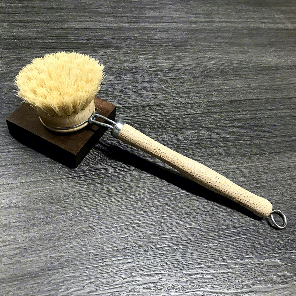 Madera de haya marrón + sisal
