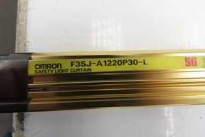 Nuovo e originale Plc Sti F3SJA1220P30wbrL luce di sicurezza emettitore 1220mm tipo 4 PLC Controller di programmazione - Product Image 2