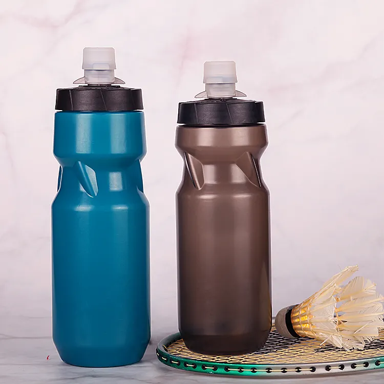 사용자 정의 도매 여러 색상 남여 피트니스 휴대용 Drinkware 사이클링 플라스틱 물병 재사용 산 600ML