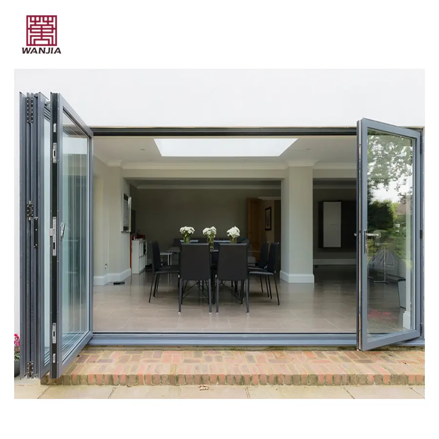 Puerta plegable de aluminio de doble acristalamiento energéticamente eficiente para patio residencial