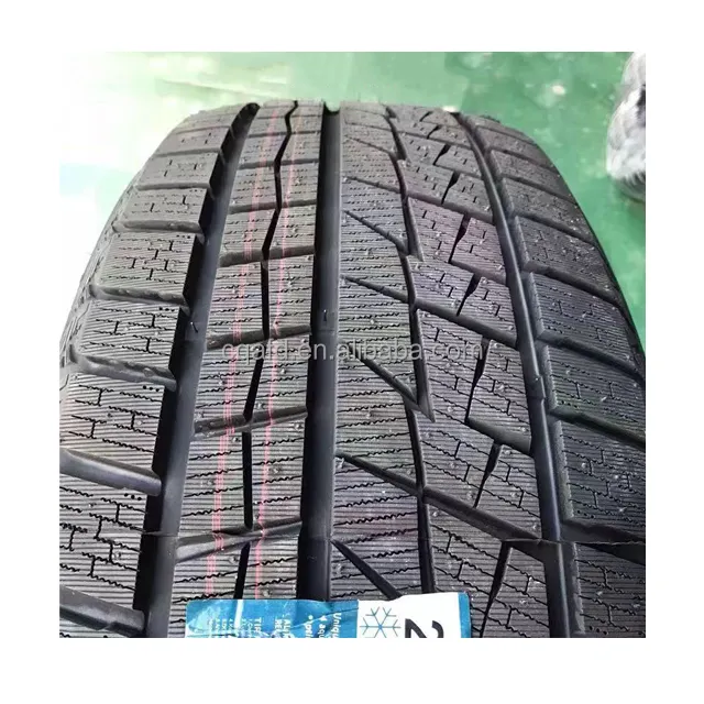 Pneus radiaux chinois pneus de camion commercial pneus en caoutchouc 205 55 r16 r17 vente en gros toutes saisons disponibles