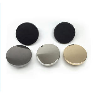 Nuevos botones Logotipo de marca personalizado Botones de color, botón a presión de metal plano para ropa - Product Image 1