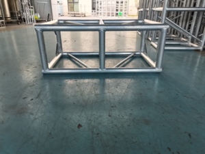 アルミニウム合金トラス400*600ネジステージフラット屋根傾斜屋根照明ラックに接続