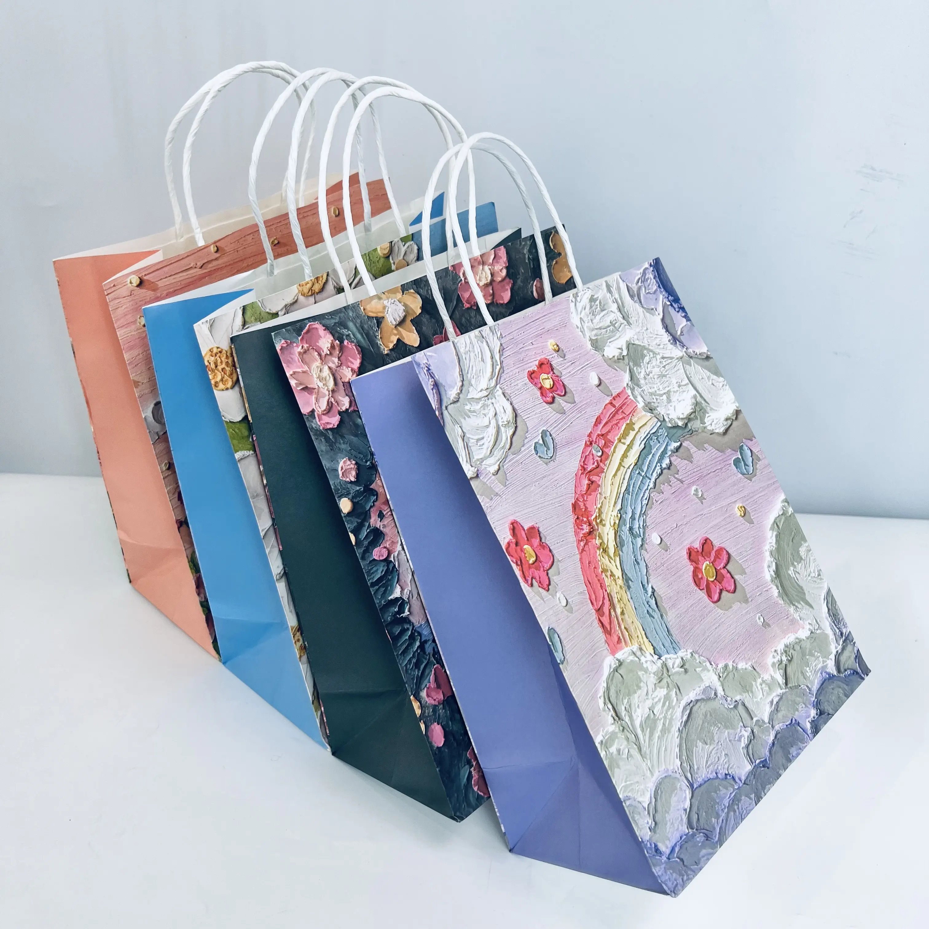 Wholesale lovely High Quality Colored Printing Paper Bag Kraft Gift Packaging Bag