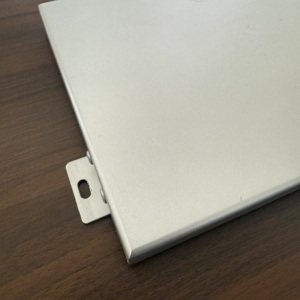 Rivestimento in alluminio bianco personalizzato rivestimento esterno parete pannelli facciata profilo foglio di alluminio per uso scuola ospedale Hotel - Product Image 6