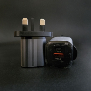 独特设计迷你安卓卡加多雷斯tipo c主板QC3.0 PD 35w GaN USB C型墙壁适配器 - Product Image 1