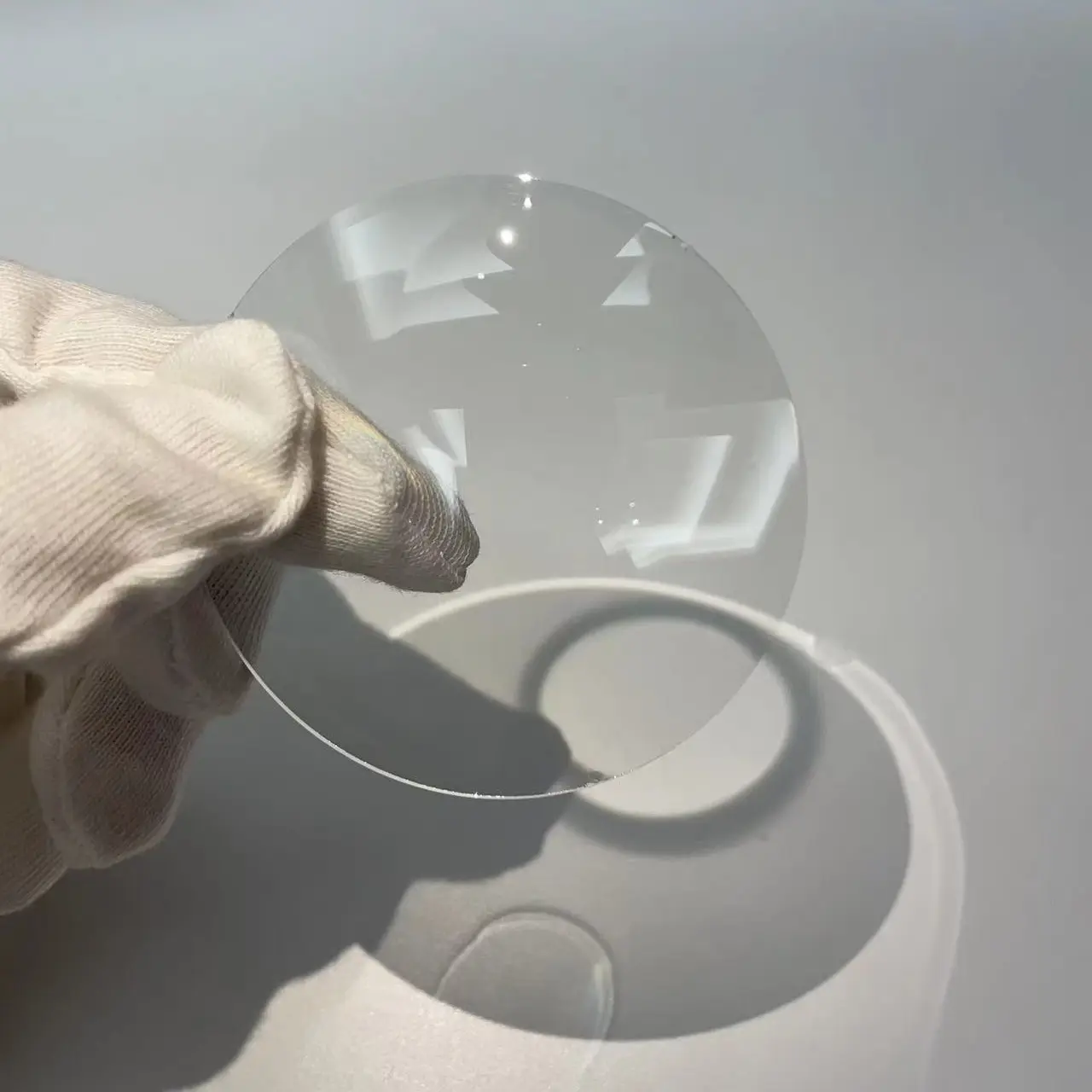 एच एम सी ऑप्टिकल लेंस प्लास्टिक स्पष्ट 70 अदृश्य बाइफोकल पर्चे चश्मा लेंस वक्र शीर्ष बाइफोकल सफेद लिफाफा या रंग