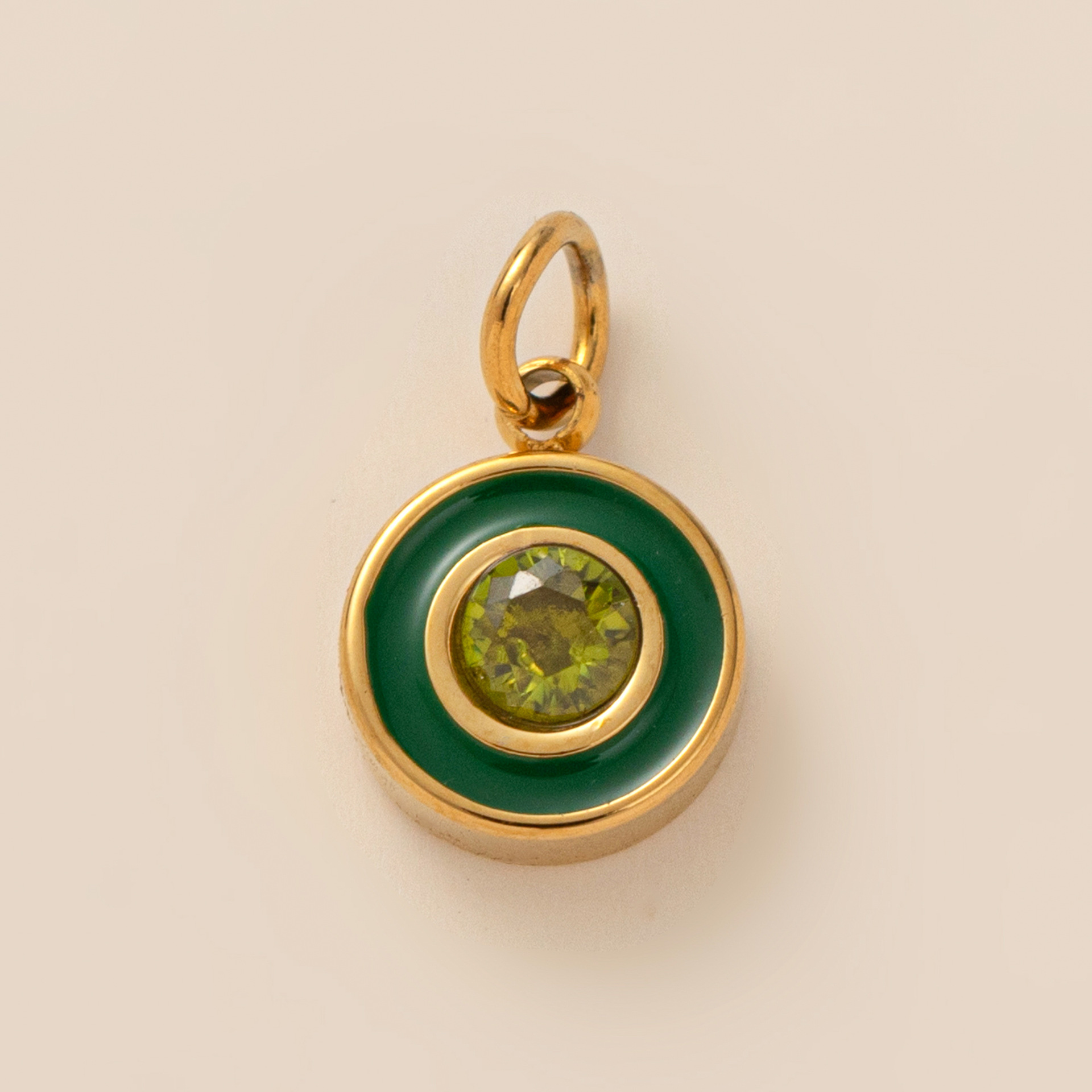 Pendentif août