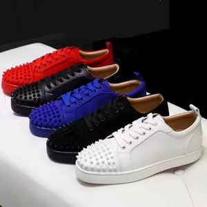 Thời Trang Mới Sang Trọng Màu Đỏ Dưới Thể Thao Giản Dị Giày Thiết Kế Mát Đinh Tán Thương Hiệu Chính Hãng Da Sneakers Cho Nam Giới - Product Image 2