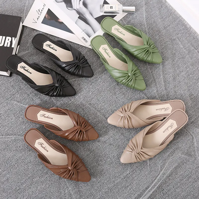 공장 여성 슬리퍼 새로운 여름 패션웨어 헤링본 샌들 여성 신발 플랫 바닥 부드러운 바닥 발가락 비치 신발