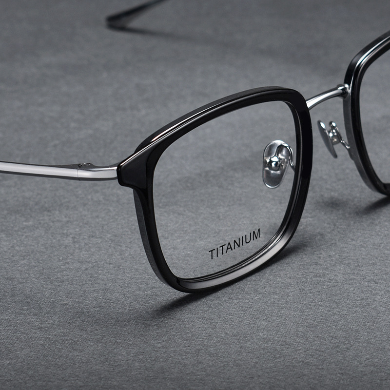 C6.Black Silver