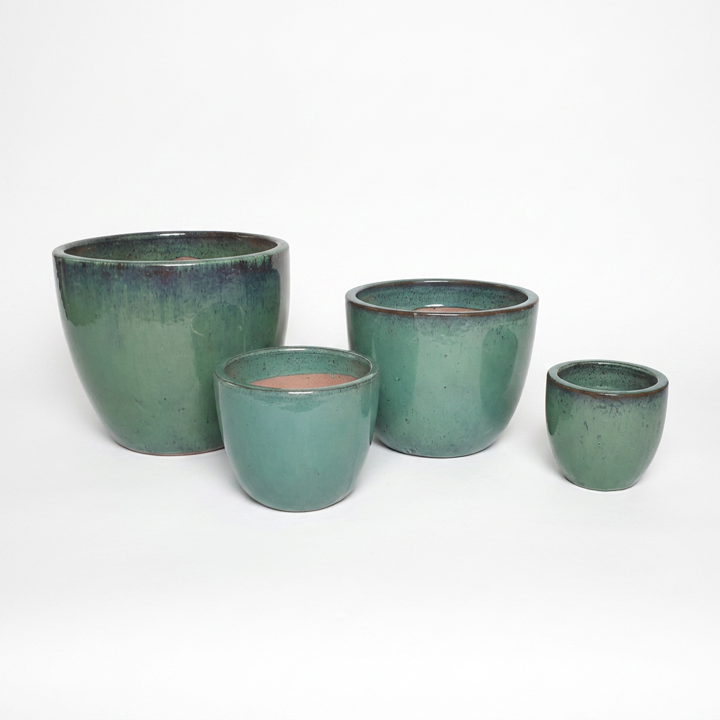 Small short model polished glaze dark blue