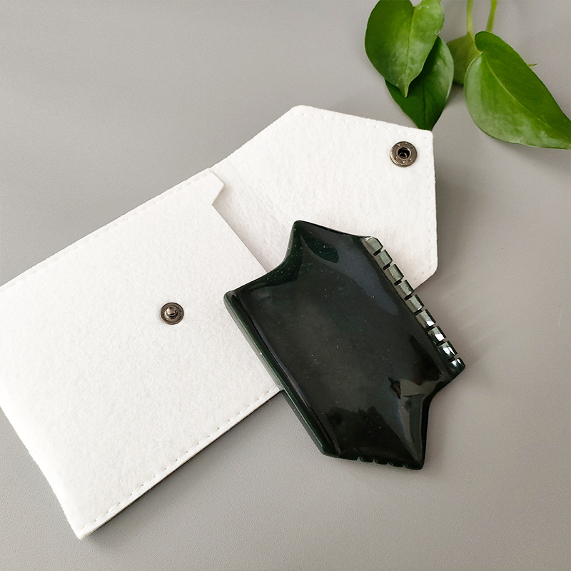 Néphrite verte 6 avec pochette