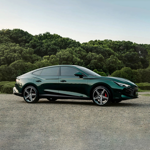 2025 MG7 2.0 TトロフィースーパースポーツエディションSUV自動ギアボックスターボR18ユーロVIレザーガソリン電気ハイブリッド