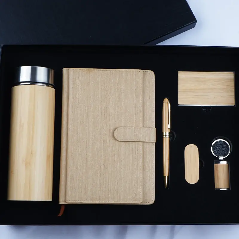 Juego de caja de regalo de cuaderno de madera de negocios con logotipo personalizado 2023 nuevo juego de regalo de bambú de gama alta 6 en 1 artículos promocionales juegos de reuniones corporativas