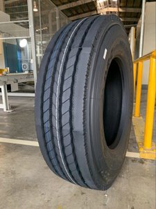 越南制造的美国市场工厂价格便宜的卡车轮胎295/75r22.5，11r22.5，11r22.5，285/75r22.5