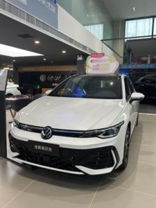 汽车出口出口商Voiture 2025大众高尔夫8.5新款300TSI R-Line轿车在汽油阿尔及利亚热卖