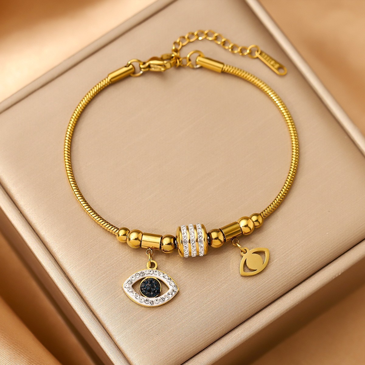 Bracelet Dora doré-2