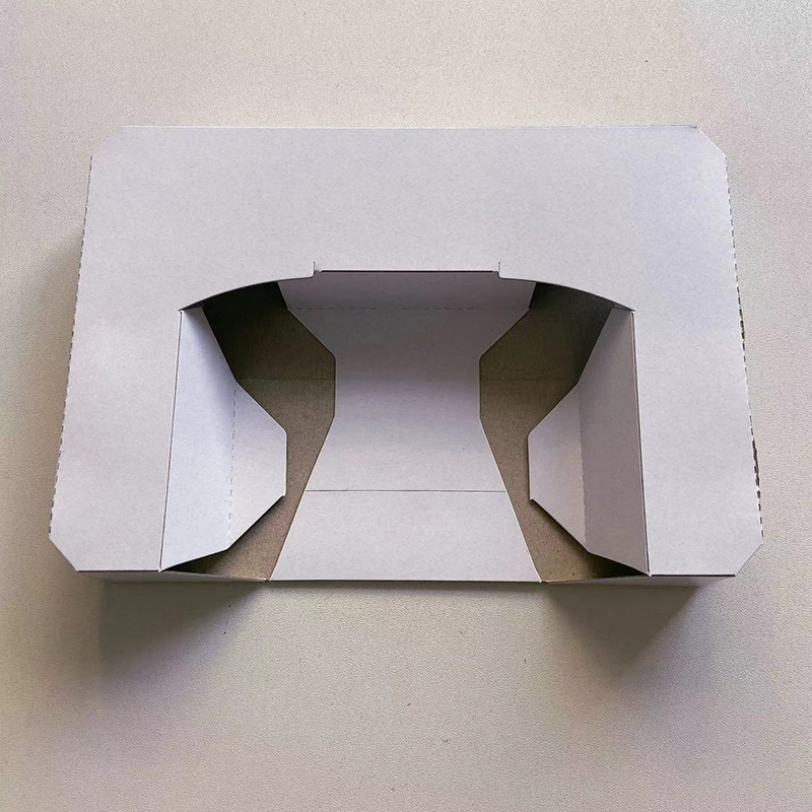 UNE PIÈCE