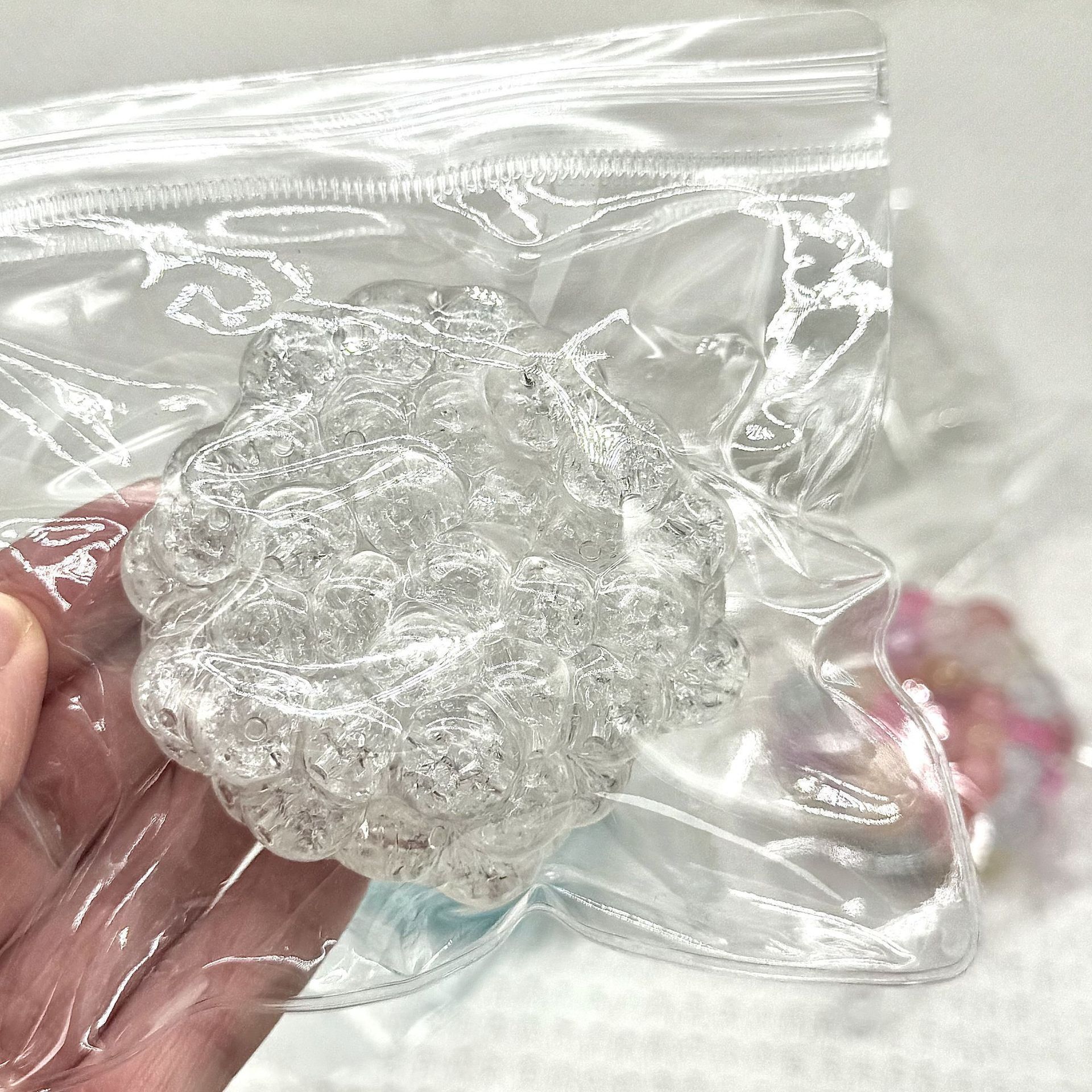 6cm Crinkle Bead Ball(white)
