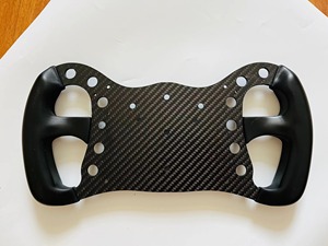 Prototipo di gomma siliconica a colata sottovuoto-impugnatura al volante per auto da corsa