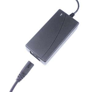 Fuente de alimentación universal de 36W para múltiples salidas electrónicas: 12V 3A / 24V 1.5A Adaptador de corriente de escritorio con carcasa de plástico negro - Product Image 2