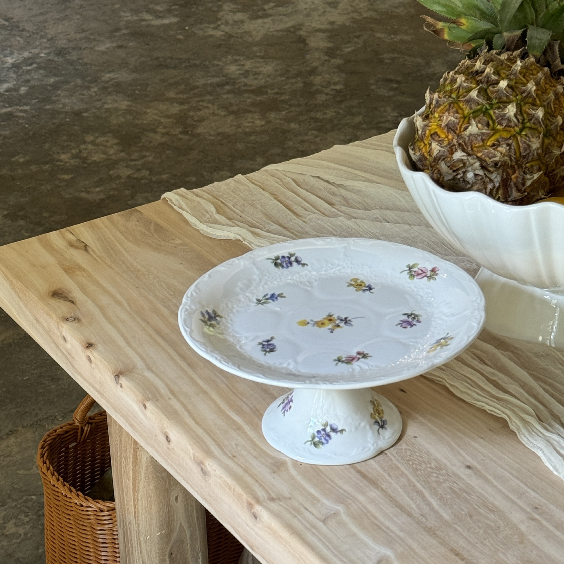 8 Inch High Stand Plate