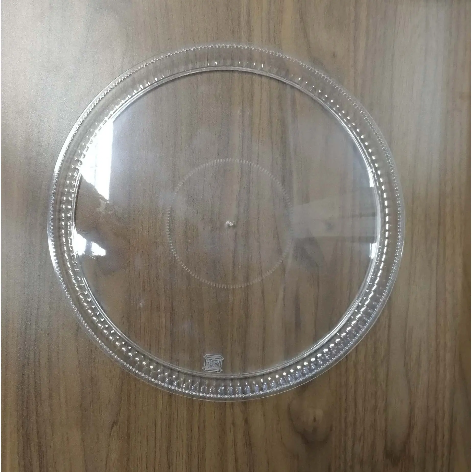 Round Shape Transparent beautiful hard plastic tray