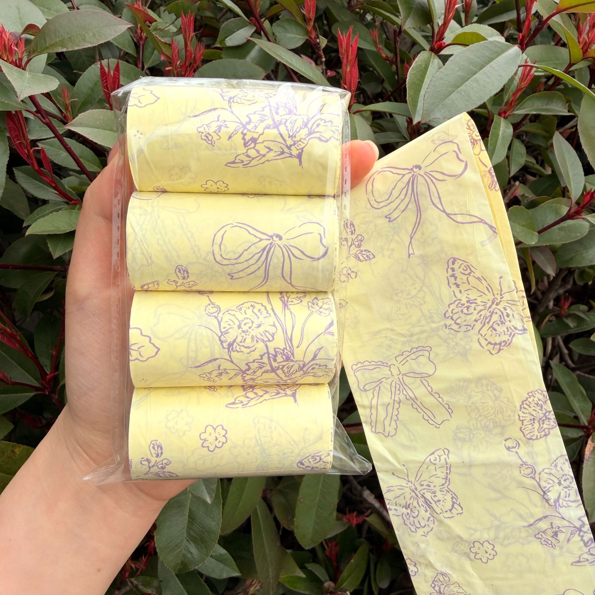 English Pear & Freesia, 0.015mm, 4 Rolls 60 Bags