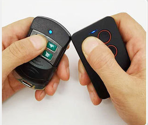 Control remoto inalámbrico de escaneo automático para interruptor de puerta de garaje multifrecuencia 280-868Mhz clon código fijo Material metálico duradero - Product Image 2
