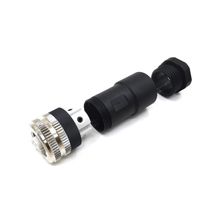 M12-L dişi kablo konektörü, İletişim: 4 + FE, 8.0-13.0mm, ekransız, vidalı kelepçe, IP67, M12 konektörü - Product Image 1