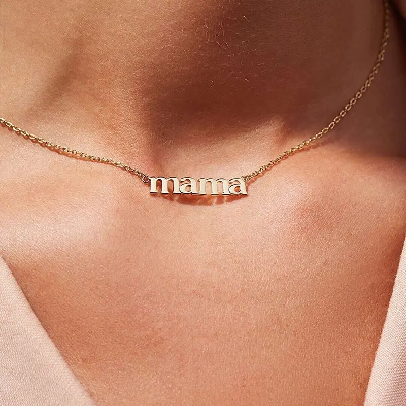 Bijoux imperméables sans ternissure cadeau de fête des mères en acier inoxydable plaqué or 18 carats collier de lettre de maman pour femmes maman