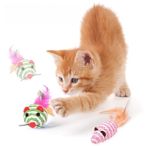Juguetes de ratón de sisal para gatos grandes con cola de plumas y hierba gatera para masticar y rascar gatos, juguete interactivo para ratones hechos en China - Product Image 6