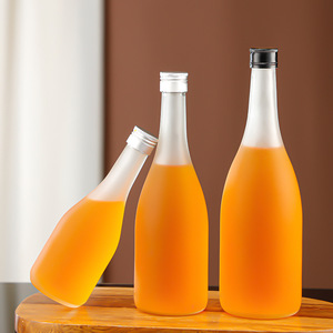 つや消しガラス飲料酒ボトルスクリュー付きアルミキャップ187ml 250ml 300ml 350ml 500mlワインつや消し透明ガラスワインボトル