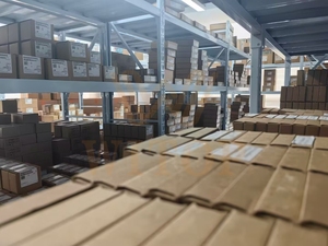 XC3-32T-C di controllo logico PLC controllore programmabile PLC nuovo e originale