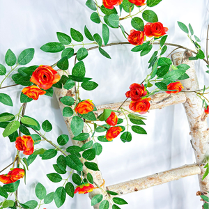 畅销仿真绿色植物和人造玫瑰家居装饰藤制节日派对餐桌装饰 - Product Image 1